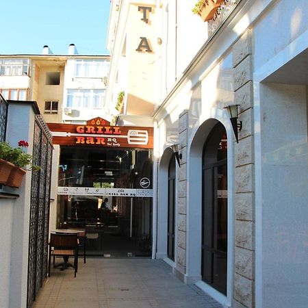 Leon Boutique Hotel Sochumi Exterior foto
