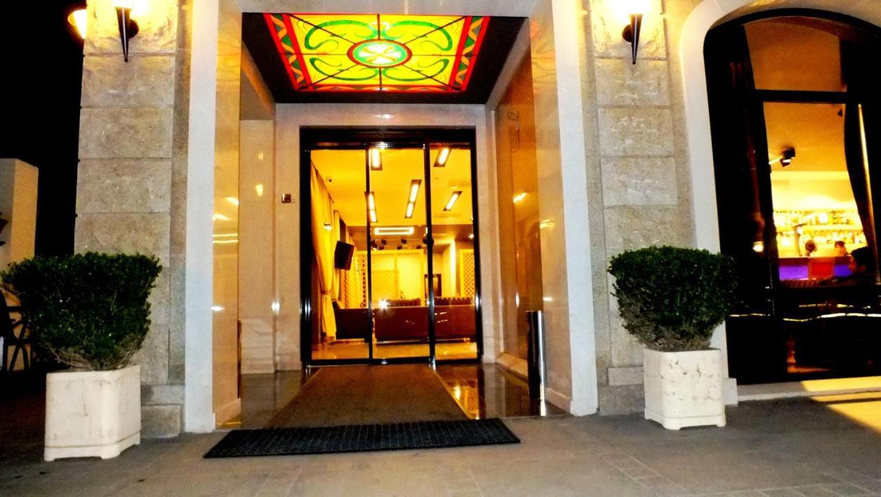 Leon Boutique Hotel Sochumi Exterior foto