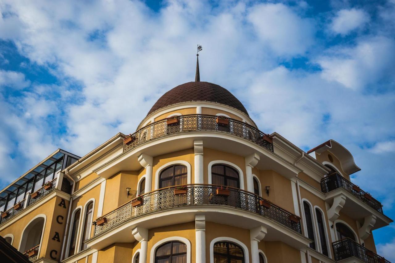 Leon Boutique Hotel Sochumi Exterior foto
