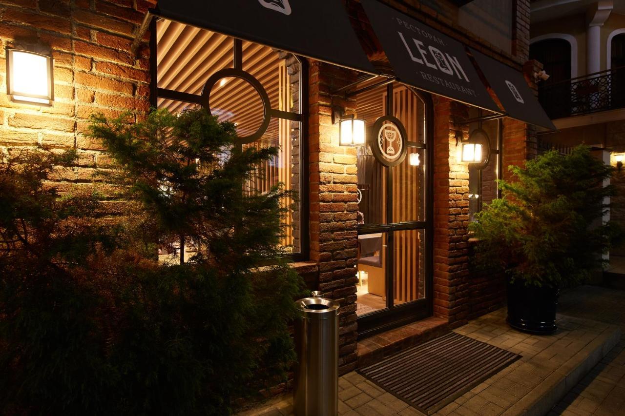 Leon Boutique Hotel Sochumi Exterior foto
